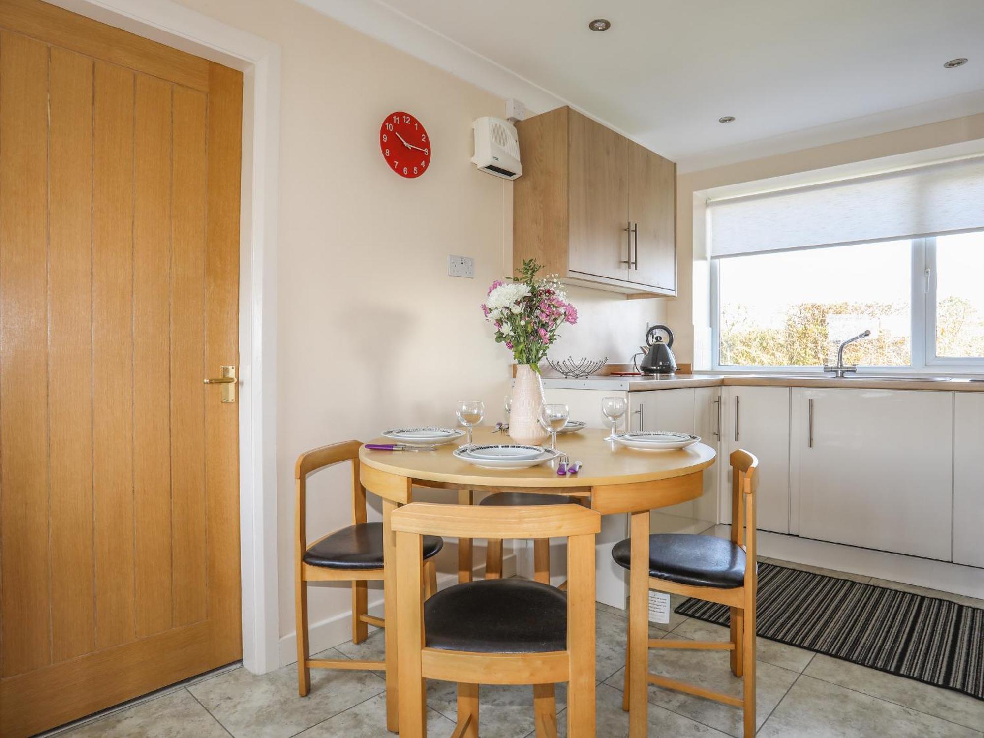 Tan Twr Farm Cottage Dwyran Экстерьер фото