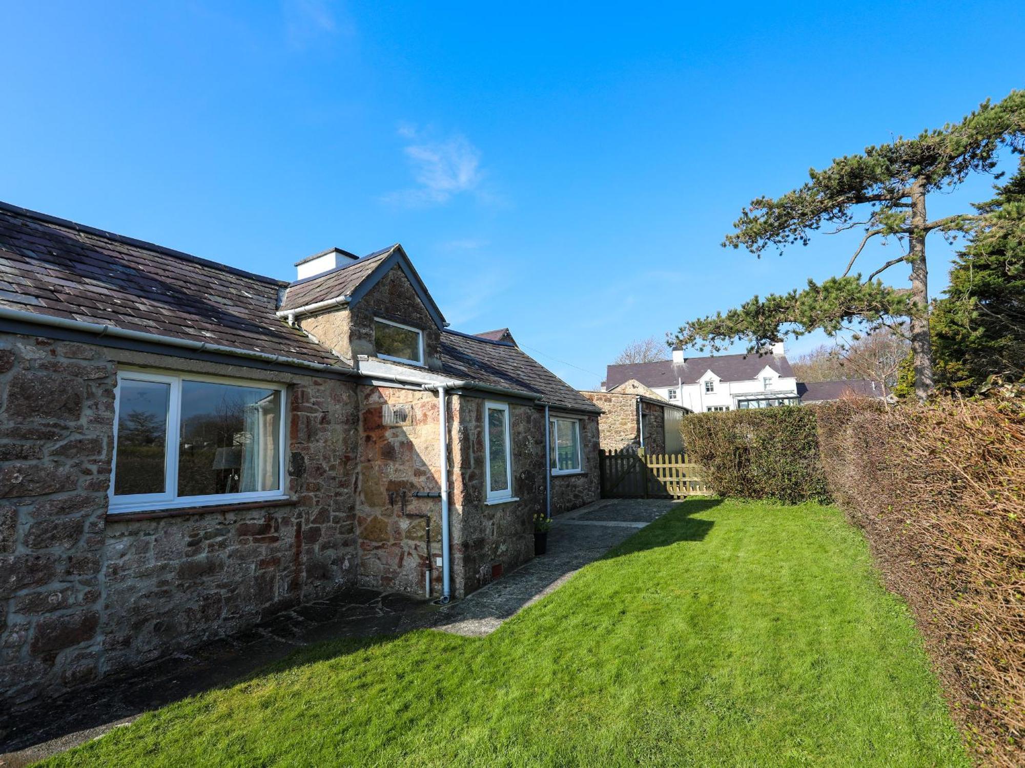 Tan Twr Farm Cottage Dwyran Экстерьер фото
